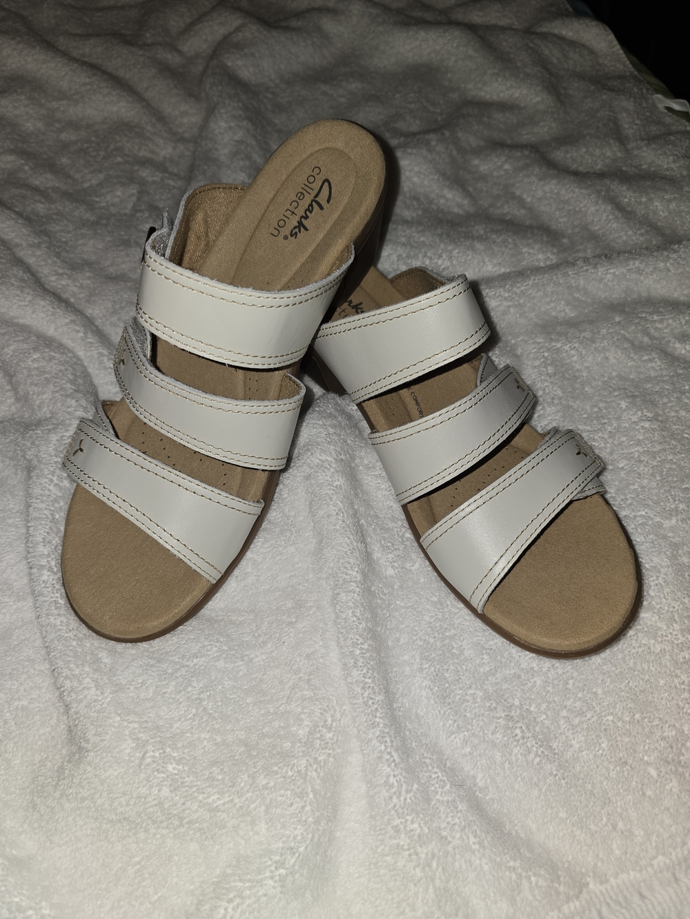 Clarks Collection White Triple-Strap Slide Sandals Size 10